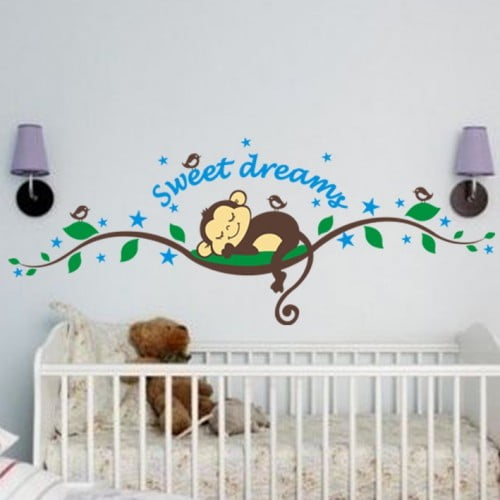 Abe   Der   Sover   På   Gren   Wallsticker
