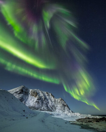 Auroras   Gone   Crazy   Af   Frank   Olsen