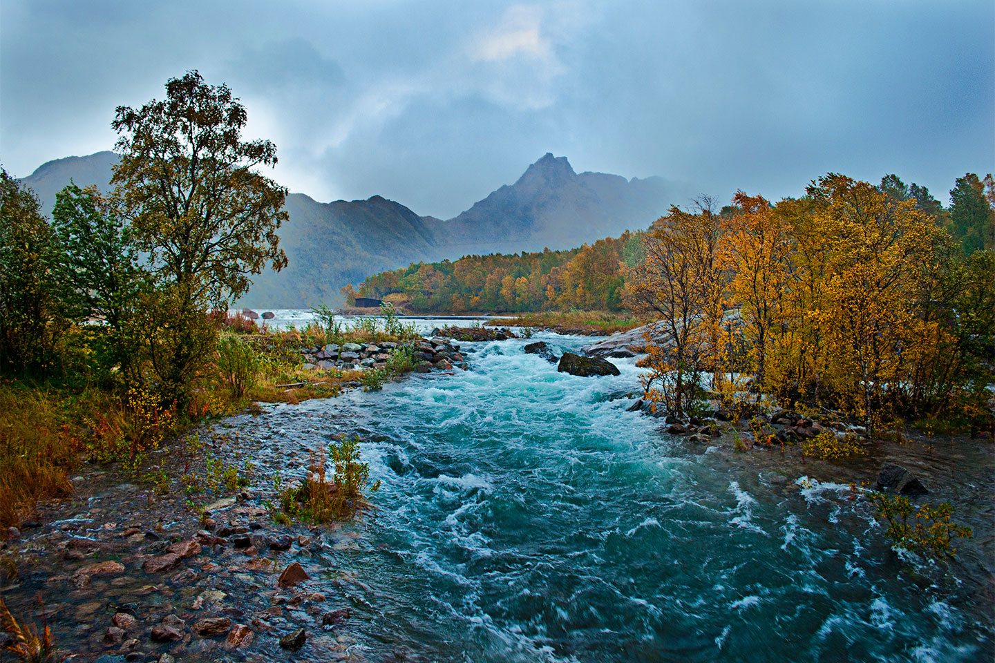 Autumn   River   Af   Frank   Olsen