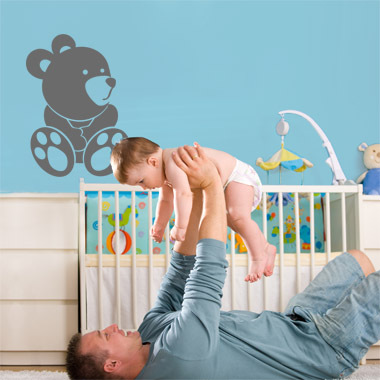 Bamse   Sidder   Wallsticker   Af   Anline   Ruby    36x48   Cm