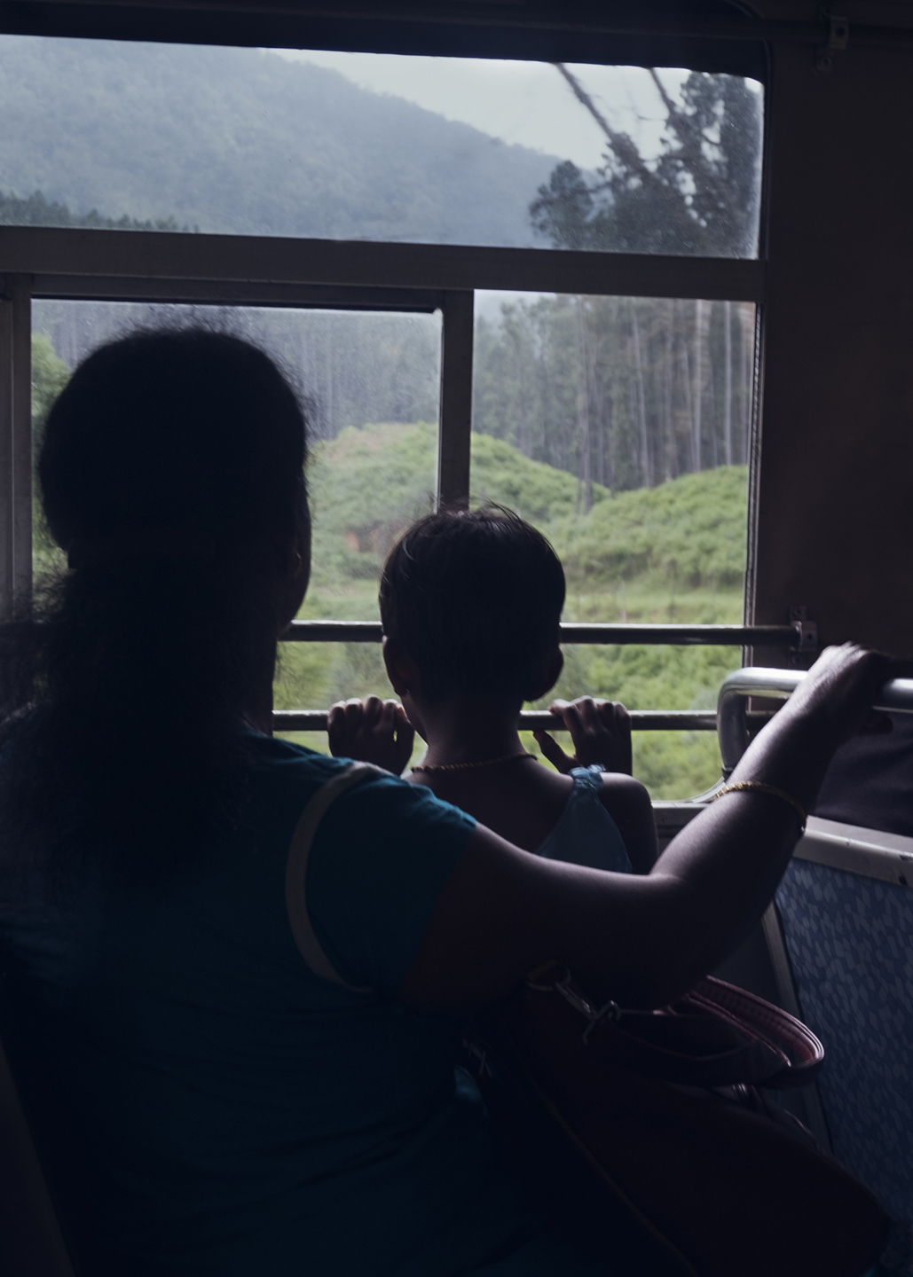 Bus   Trip   Sri   Lanka   Af   Frames
