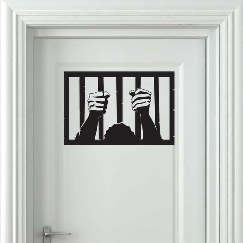 Fange   Bag   Tremmer   Wallsticker