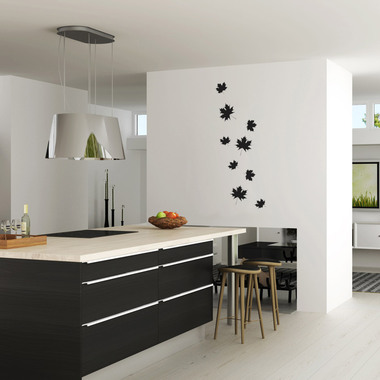 Leaves   Wallsticker   Af   Anline   Ruby    33x78   Cm