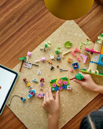 Lego   Friends     Kattefødselsdag   Og   Træhus   Geekd   Dk