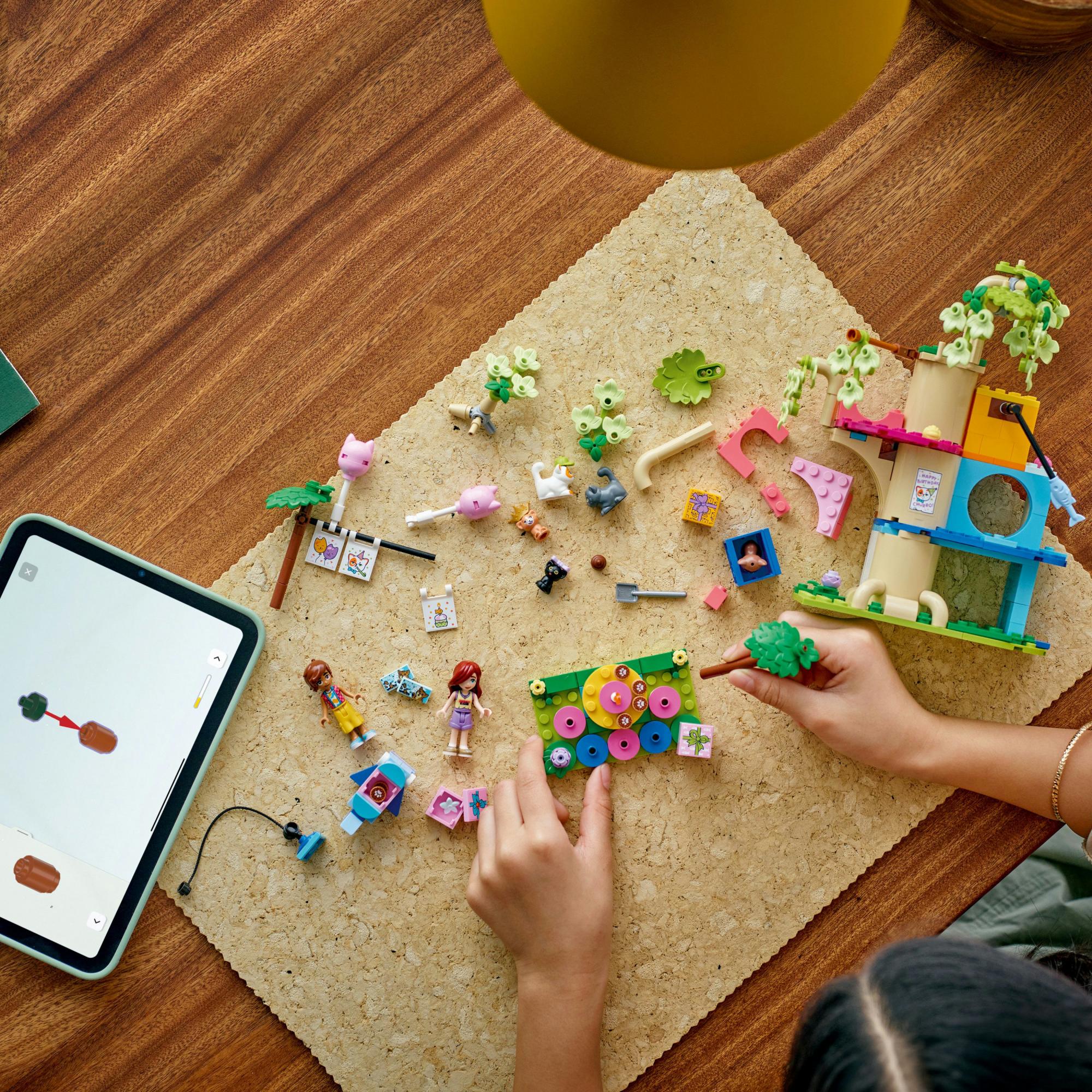 Lego   Friends     Kattefødselsdag   Og   Træhus   Geekd   Dk