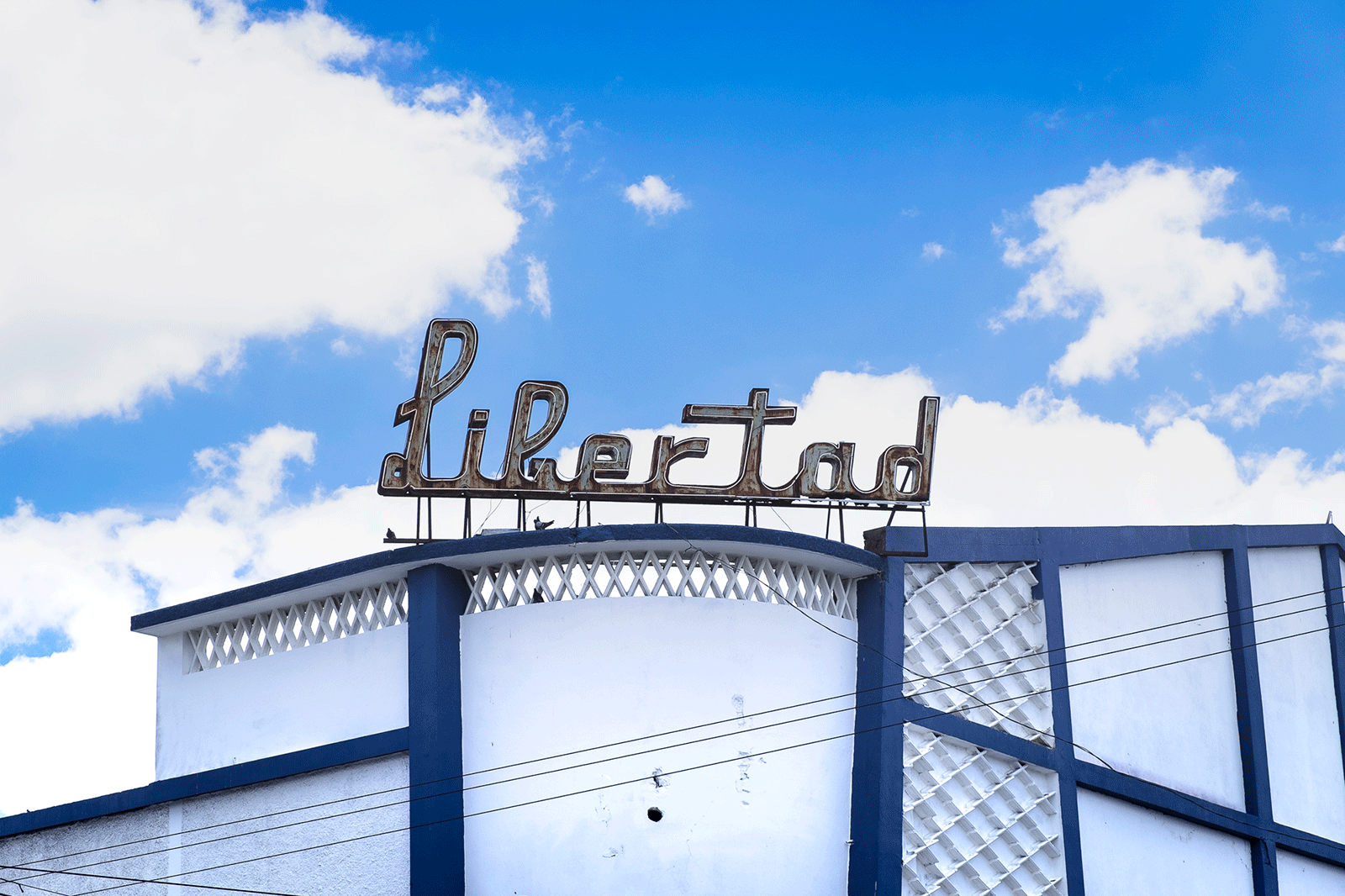 Libertad   Af   Julie   Aucoin