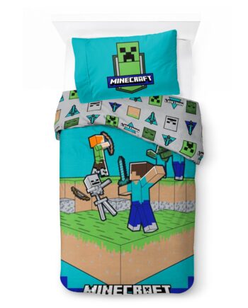 Minecraft   The   Fight   Is   On     Sengetøj   Geekd   Dk