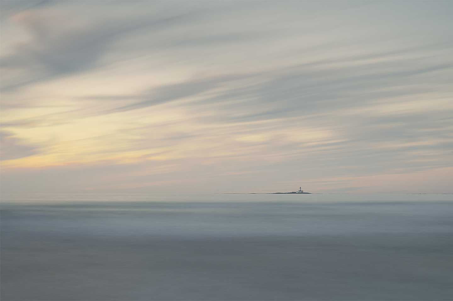Minimalistic   Lighthouse   I   Af   Cato   Johan   Rød   Photography