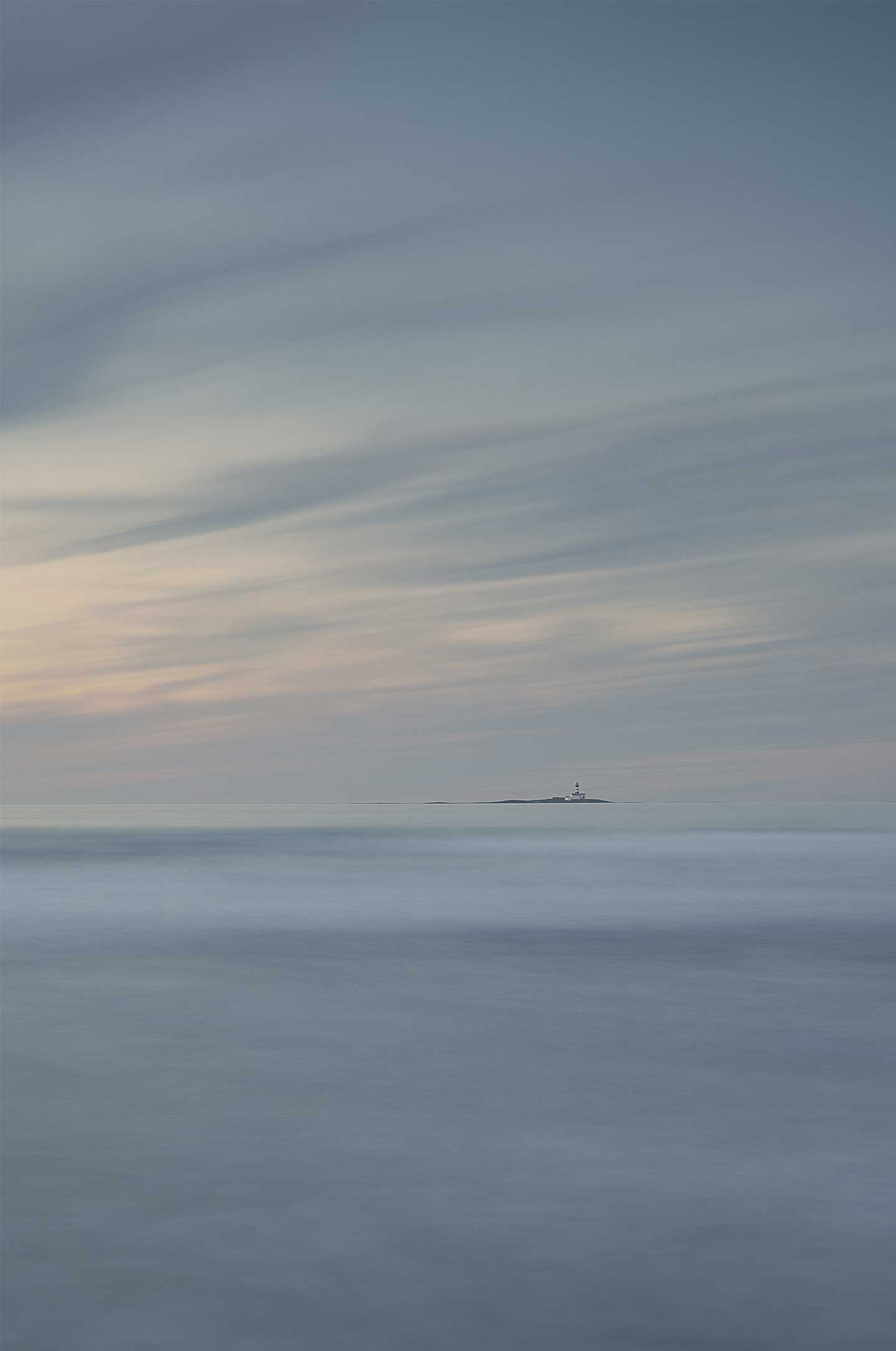 Minimalistic   Lighthouse   Ii   Af   Cato   Johan   Rød   Photography