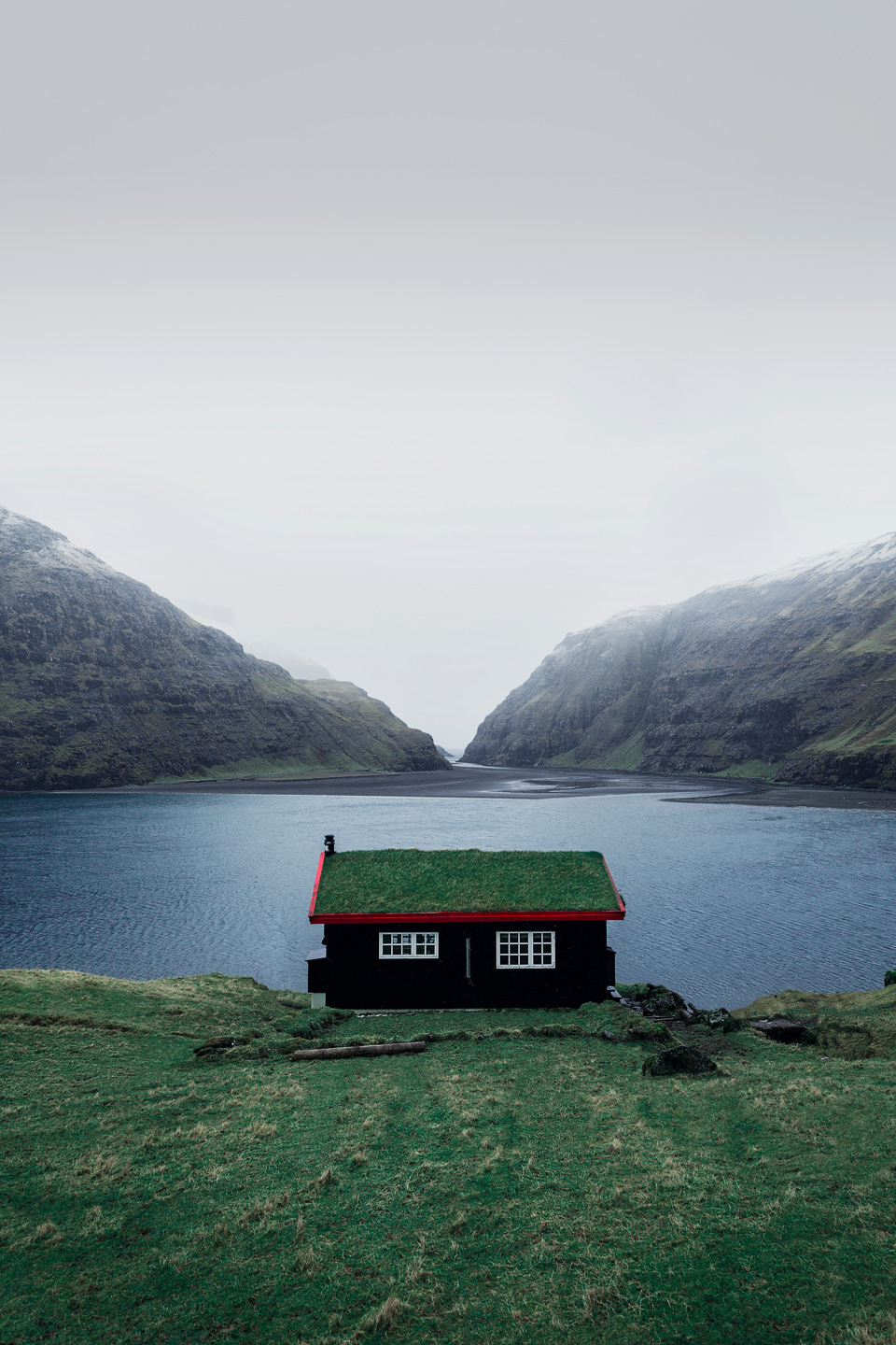 Mist   And   Snow   Af   Mikkel   Beiter