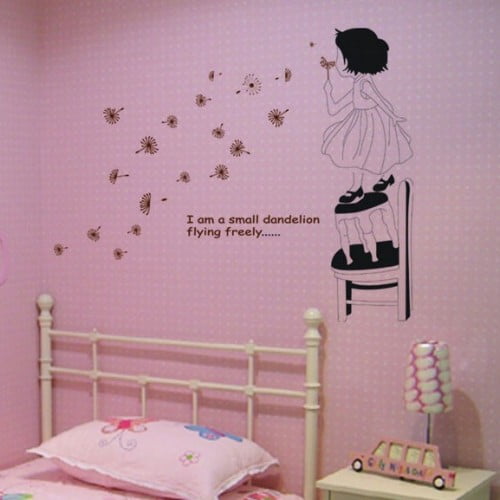 Pige   Med   Mælkebøtte   Wallsticker