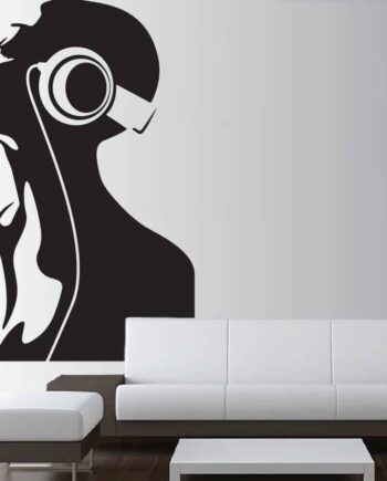 Pigen   Med   Hovedtelefonerne   Wallsticker