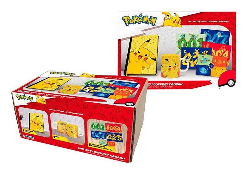 Pokémon   Gavesæt     A5   Notesbog    Krus   320   Ml     Postkort   Med   Pikachu   Geekd   Dk